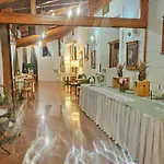Romantik Eleonora Szálloda Tábor