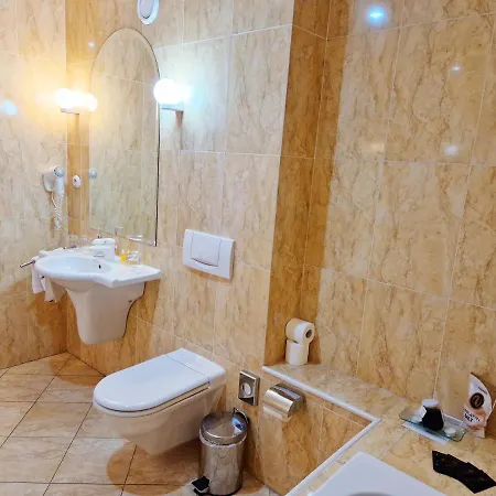 Romantik Eleonora Hotell Tábor