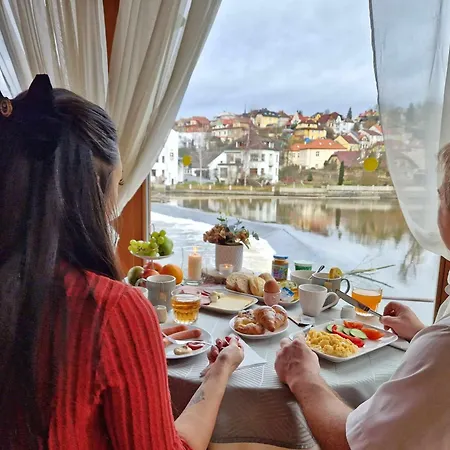 Romantik Eleonora Отель Табор