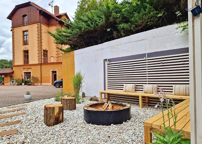 Romantik Eleonora Otel Tábor